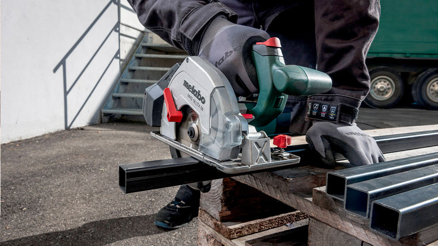 Scie circulaire sans fil à métaux MKS 18 LTX 58 Metabo Scie circulaire sans fil à métaux MKS 18 LTX 58 Metabo